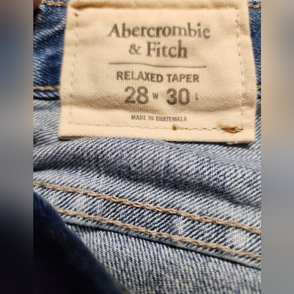 Abercrombie And Fitch Men's Distressed Relaxed Taper Blue Jeans - Picture 3 of 10